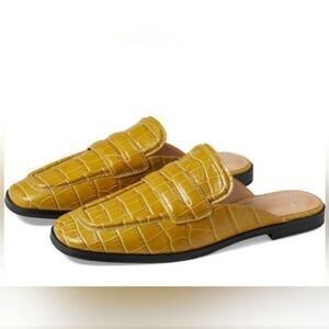 New In Box - Marc Fisher Croc Embossed Mules Loafer - "Flyta"